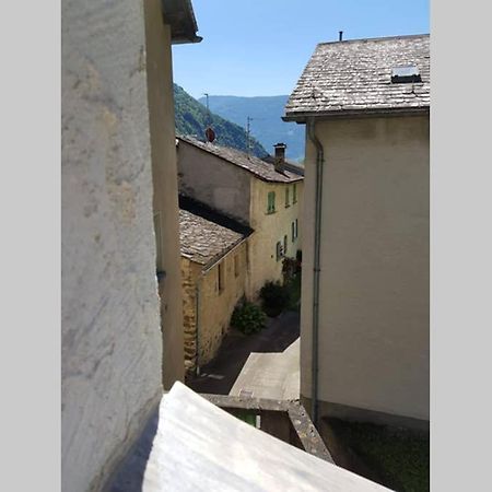 Bezauberndes Haus Fuer Erholsame Ferien Im Puschlav Villa Campascio ภายนอก รูปภาพ
