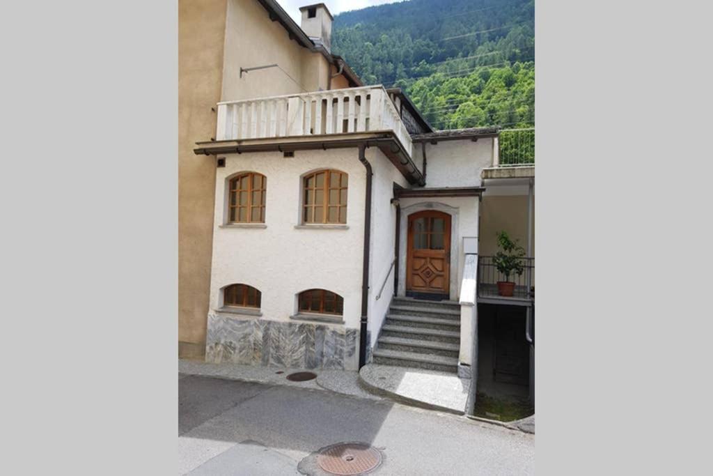 Bezauberndes Haus Fuer Erholsame Ferien Im Puschlav Villa Campascio ภายนอก รูปภาพ