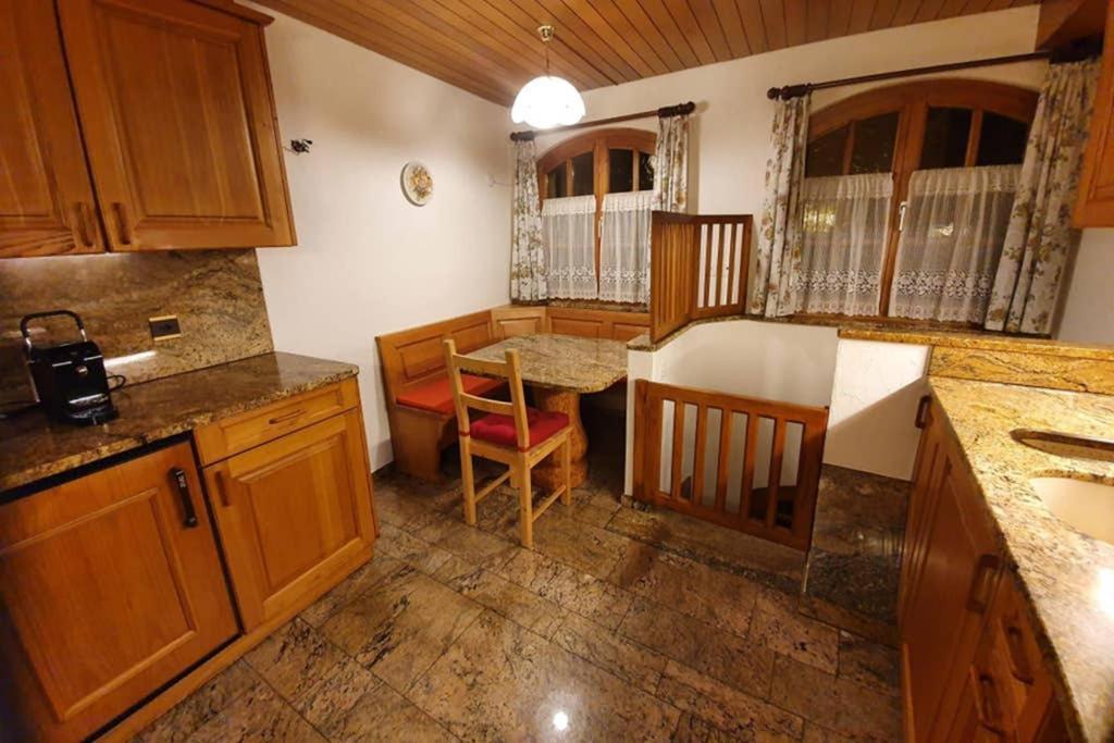 Bezauberndes Haus Fuer Erholsame Ferien Im Puschlav Villa Campascio ภายนอก รูปภาพ